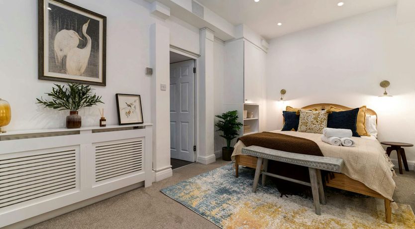 Photo of Hyde Park Luxe