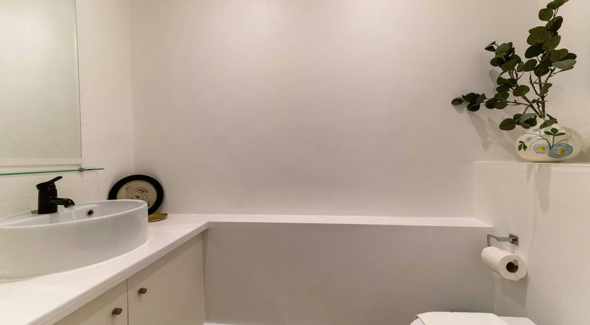 Photo of Hyde Park Luxe