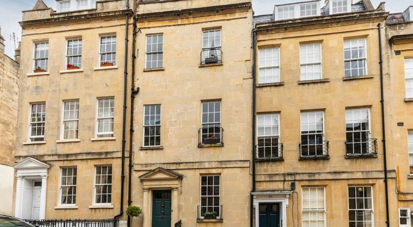 Photo of The Georgian Jewel