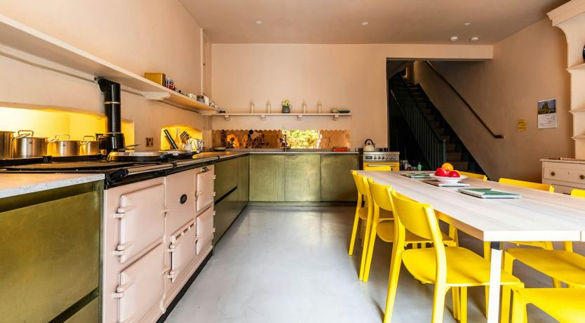 Photo of The Georgian Jewel