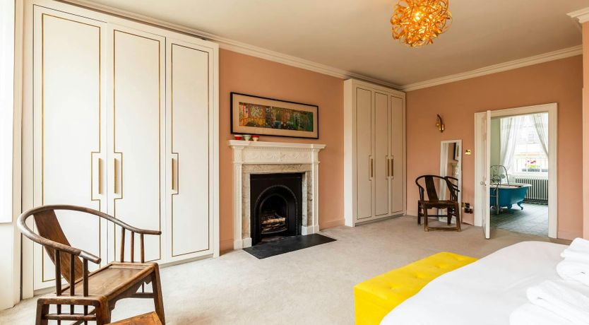 Photo of The Georgian Jewel