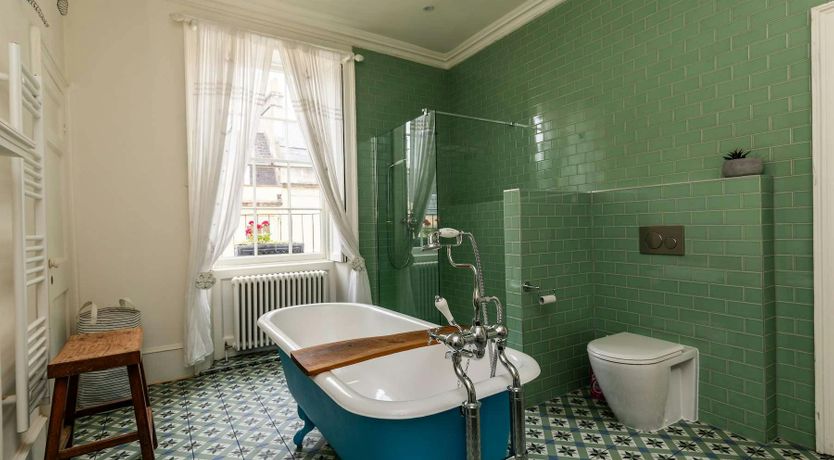 Photo of The Georgian Jewel