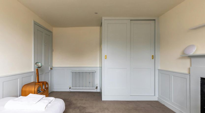 Photo of The Georgian Jewel