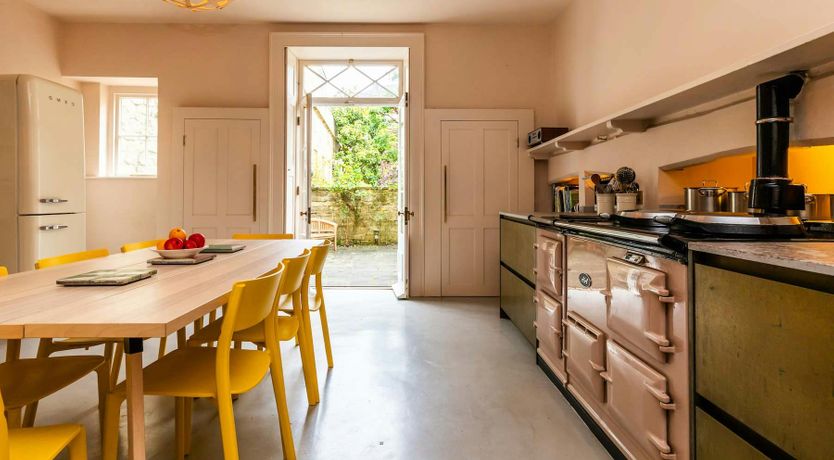 Photo of The Georgian Jewel