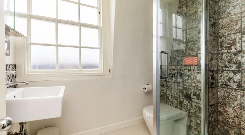 Photo of The Georgian Jewel