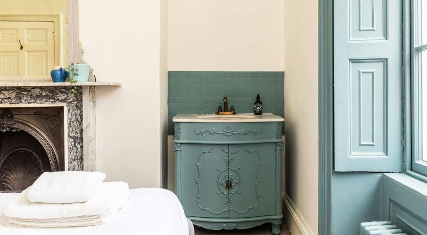 Photo of The Georgian Jewel