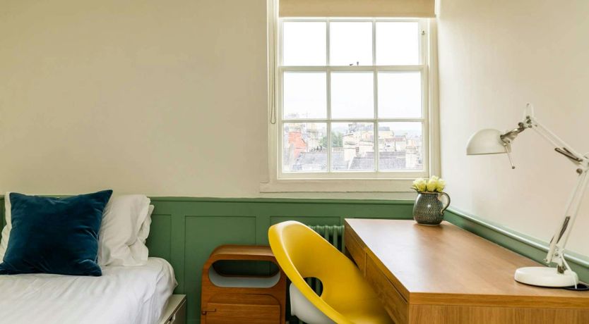 Photo of The Georgian Jewel