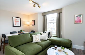 Clifton Rocks Holiday Home