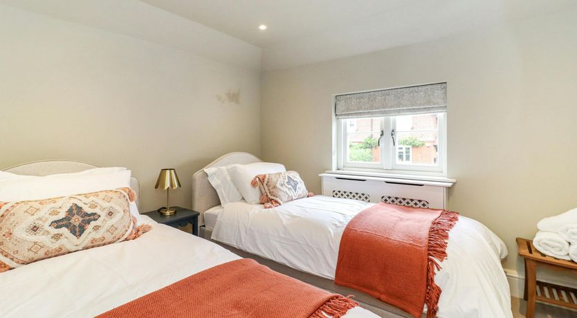 Photo of Chipperfield Farmhouse