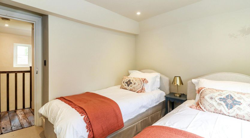 Photo of Chipperfield Farmhouse