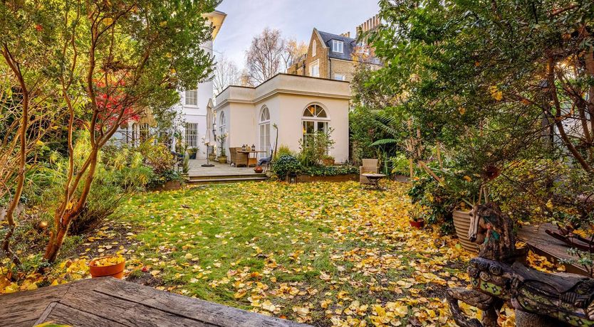 Photo of Grand Estate