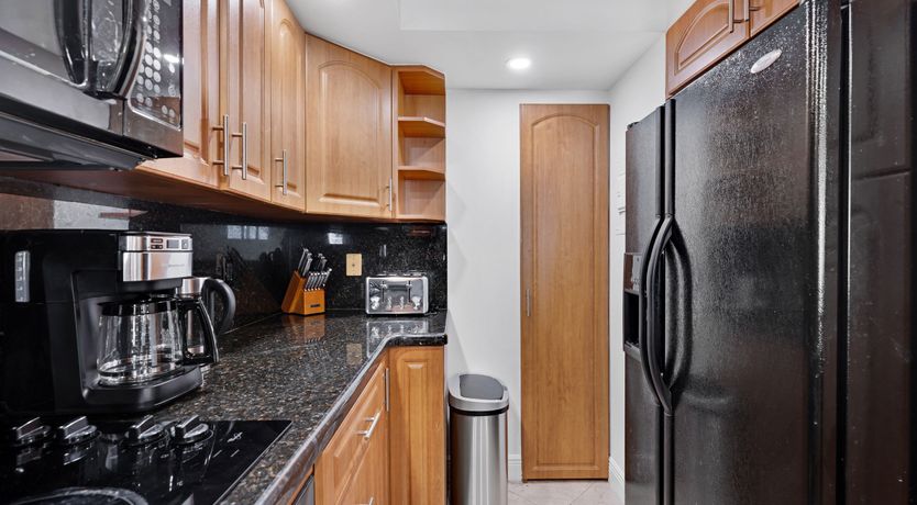 Photo of Miami's Pearl