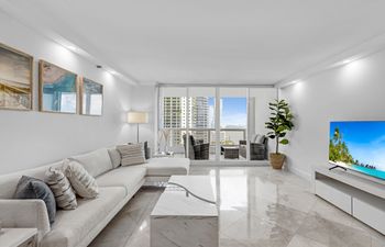 Miami's Pearl Holiday Home