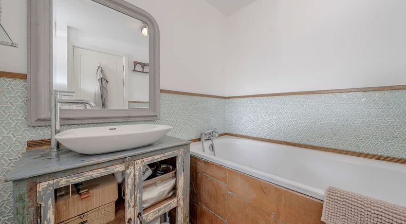 Photo of Notting Hill Views