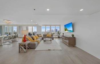 Biscayne Reflections Holiday Home