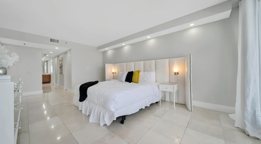 Photo of The Skyline View