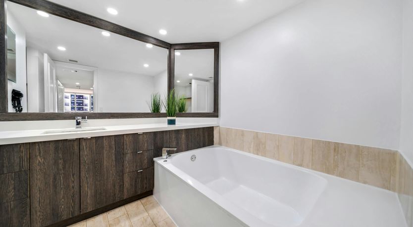 Photo of Miami Skyline View