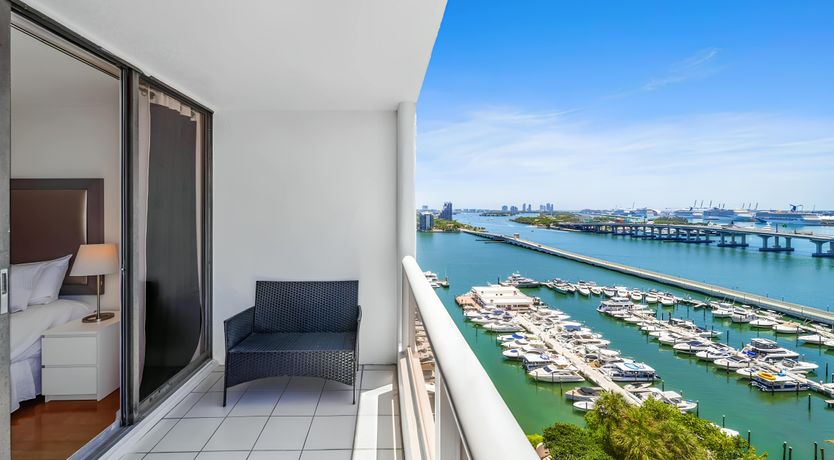 Photo of Miami Skyline View