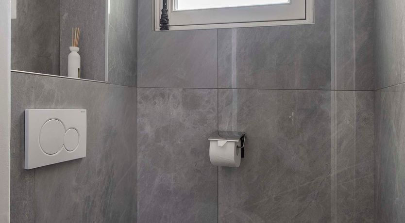 Photo of Jasper & Gold