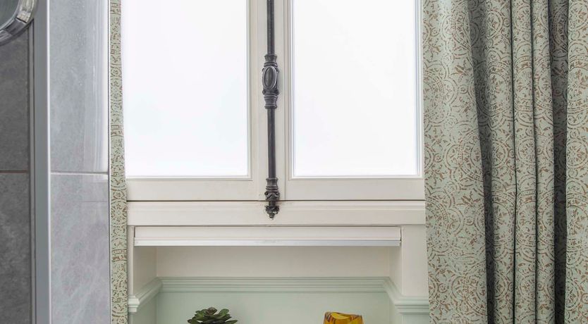 Photo of Jasper & Gold