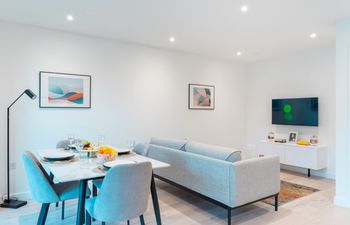 All Day Love Holiday Home