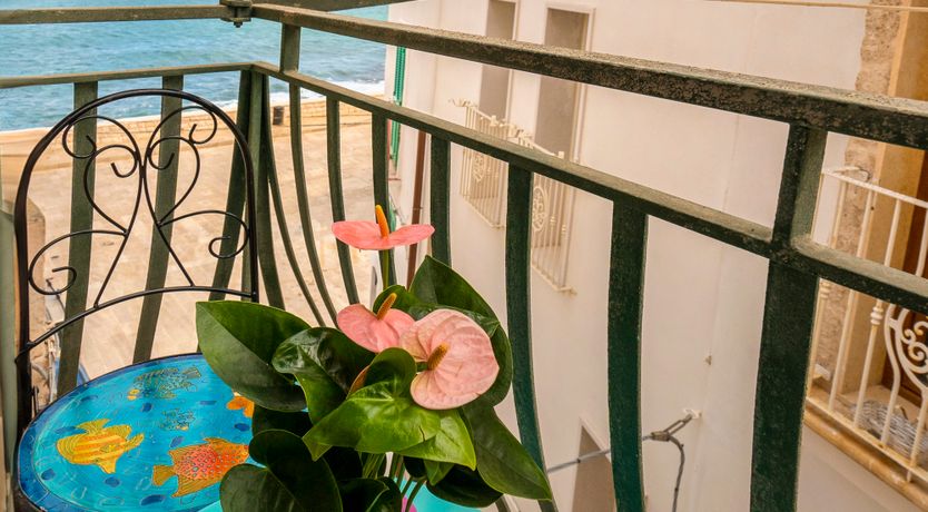 Photo of Waves of Jewels