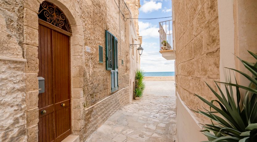 Photo of Waves of Jewels