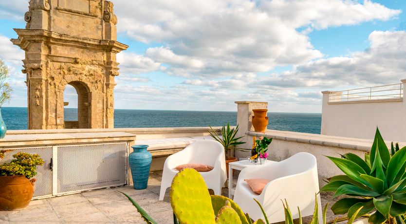 Photo of Waves of Jewels