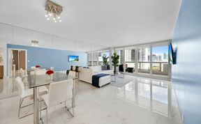 Photo of Edgewater Delight