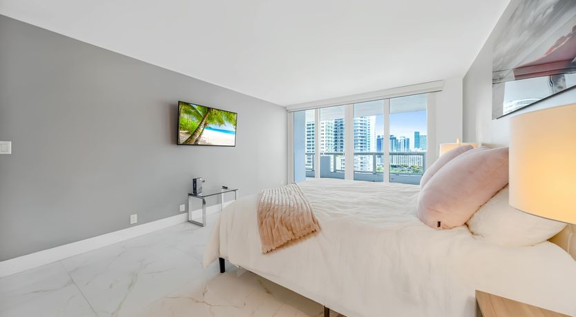 Photo of Edgewater Delight