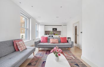 The Heart of Fitzrovia Holiday Home