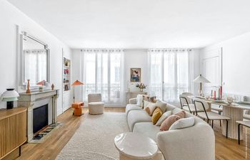 Marais Grace Holiday Home