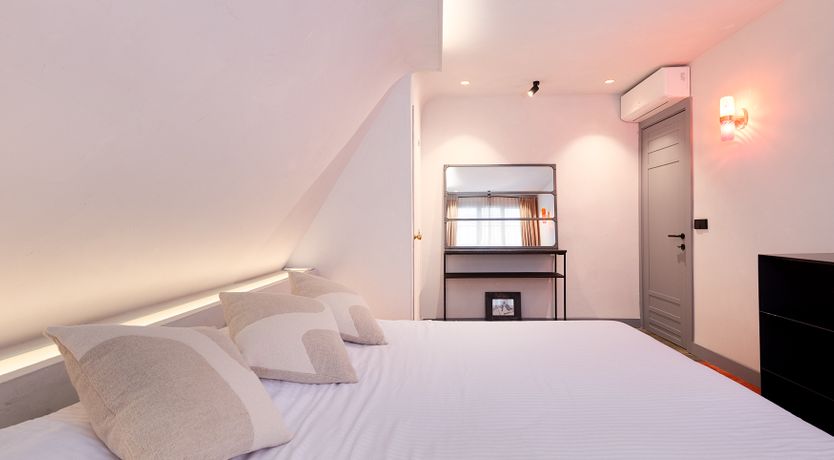 Photo of The Elegant Place