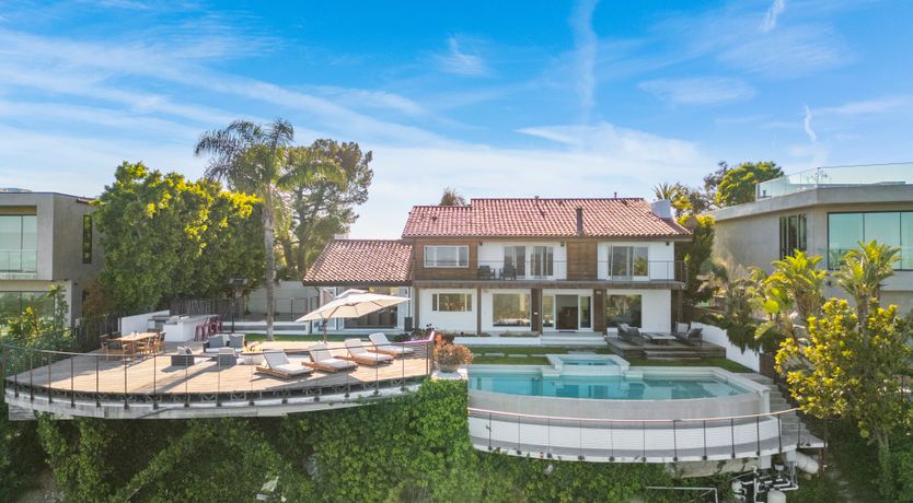 Photo of Canyon Horizon