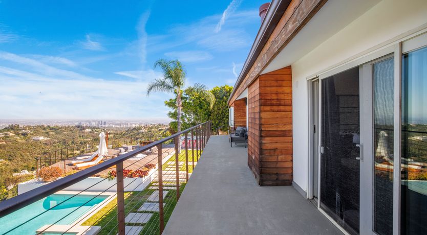 Photo of Canyon Horizon