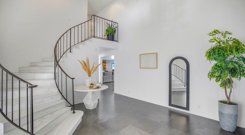 Photo of Canyon Horizon