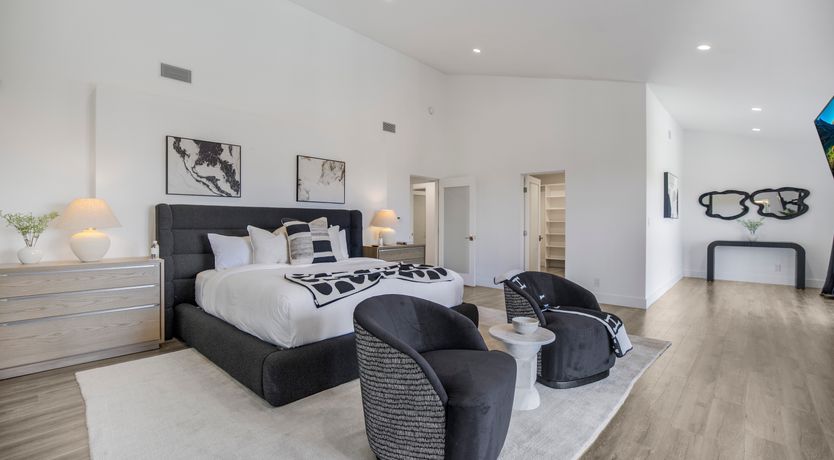 Photo of Canyon Horizon