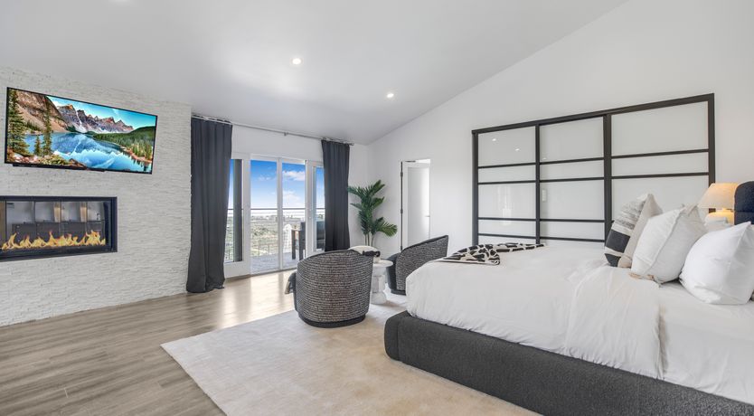 Photo of Canyon Horizon