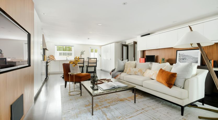 Photo of Hyde Park House