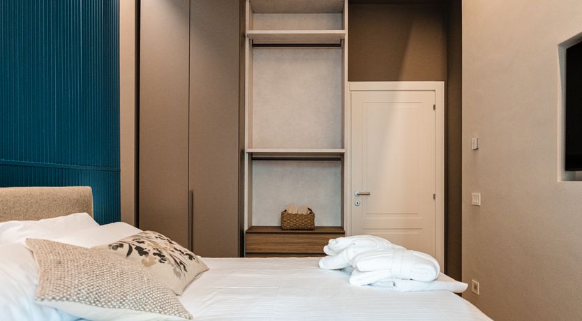 Photo of Oh, Majestic Place