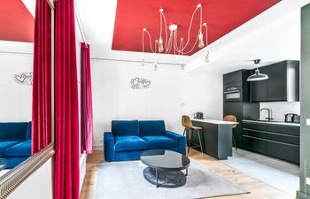 Eiffel Love Holiday Home