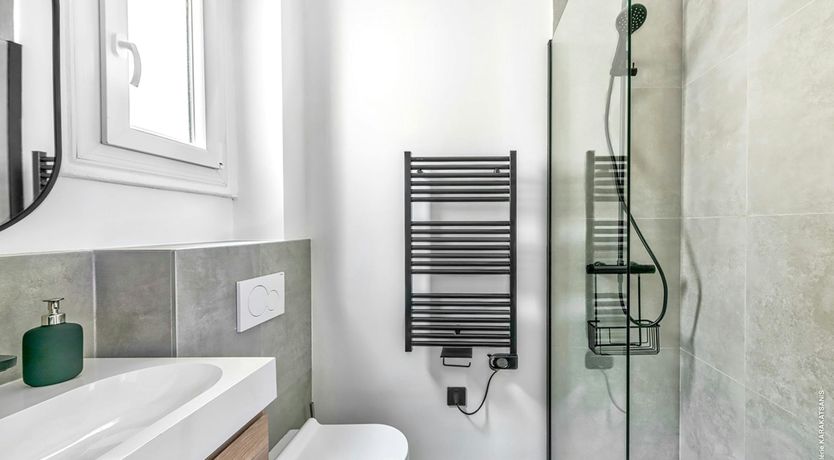 Photo of Eiffel Love