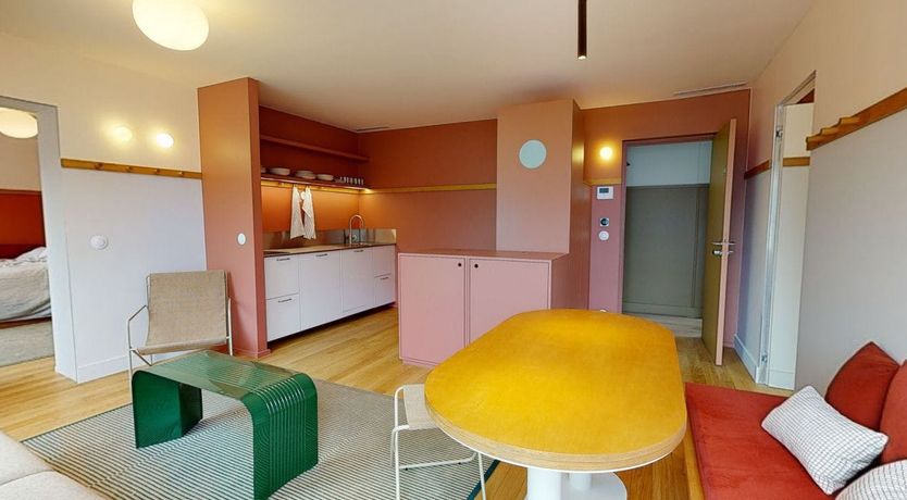 Photo of Elegant Corner