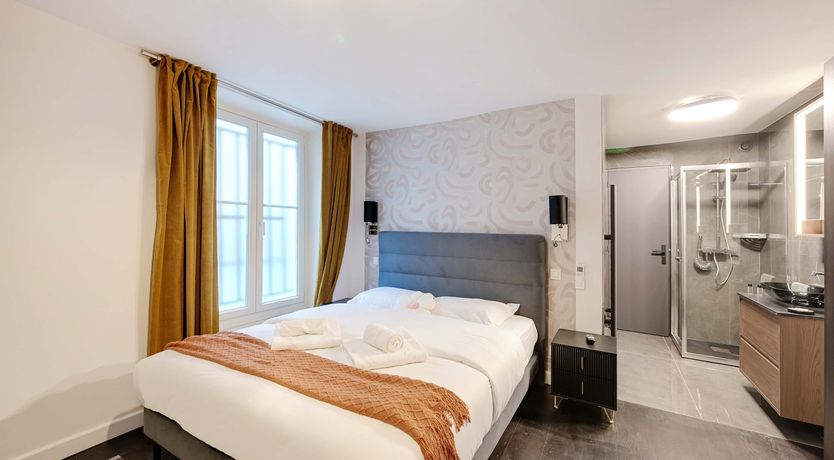 Photo of Theatres & Museums