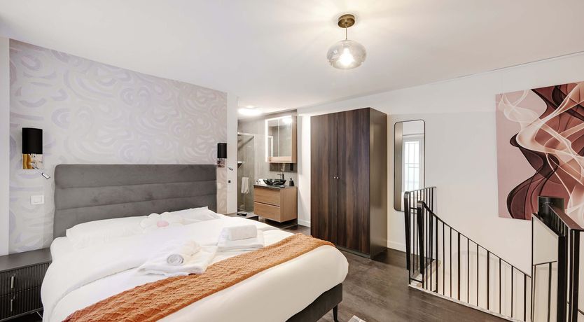 Photo of Theatres & Museums