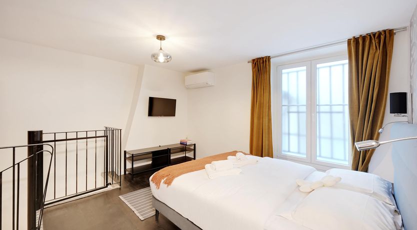 Photo of Theatres & Museums