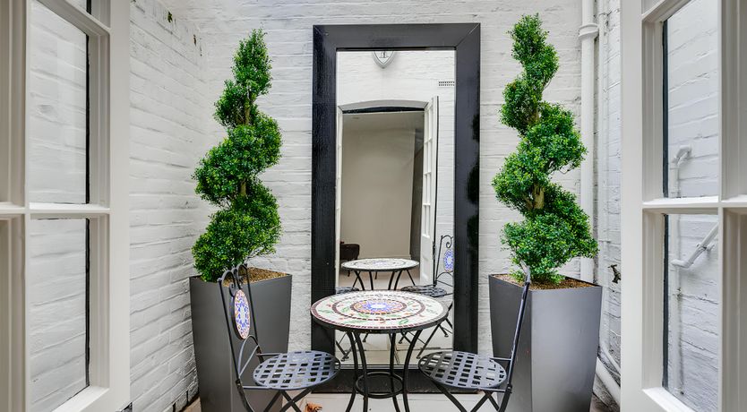 Photo of Exquisite Elegance