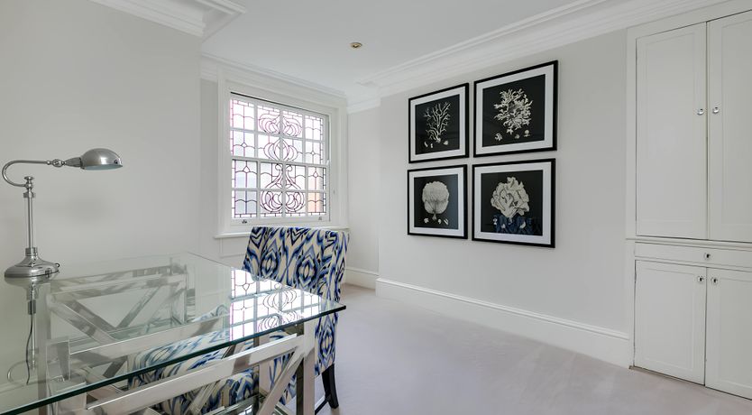 Photo of Exquisite Elegance