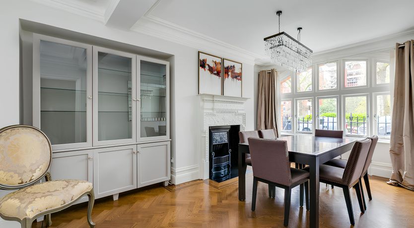 Photo of Exquisite Elegance