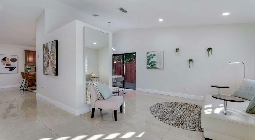 Photo of Kendall Charm